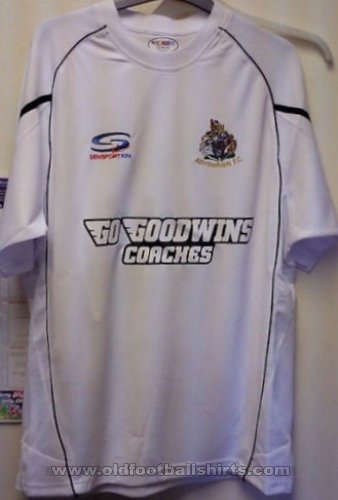 Altrincham Away football shirt 2010 - 2011