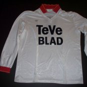 Uit  voetbalshirt  1987 - 1988