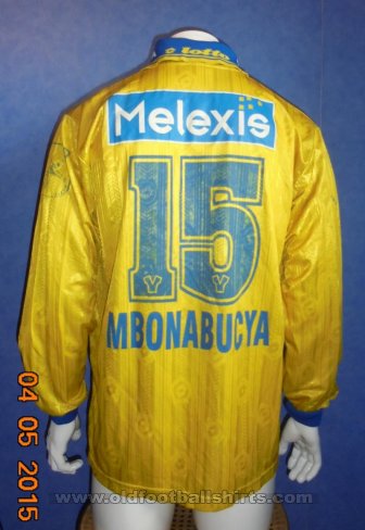 Sint-Truiden Home futbol forması 2000 - 2001