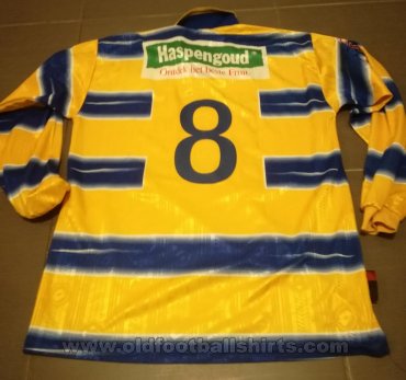 Sint-Truiden Home football shirt 1998 - 1999