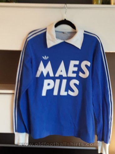 Standard Liege Goalkeeper football shirt 1977 - 1978