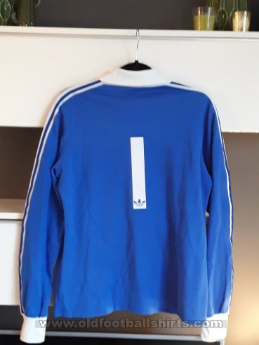 Standard Liege Goalkeeper football shirt 1977 - 1978