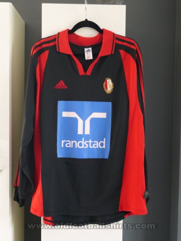Standard Liege Away football shirt 2001 - 2002