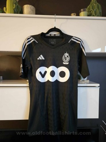 Standard Liege Goalkeeper football shirt 2023 - 2024