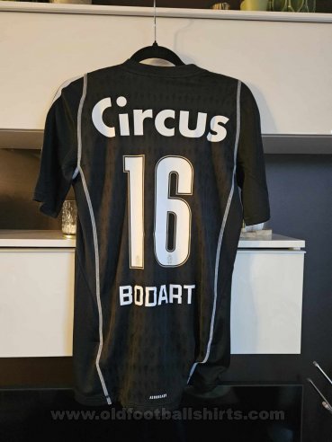 Standard Liege Goalkeeper football shirt 2023 - 2024