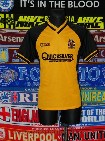 Cambridge United Home football shirt 2001 - 2003