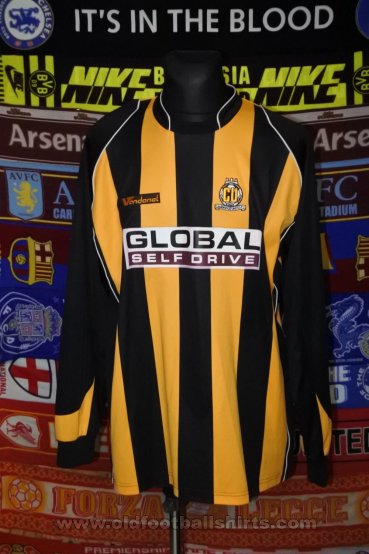 Cambridge United Home football shirt 2008 - 2009