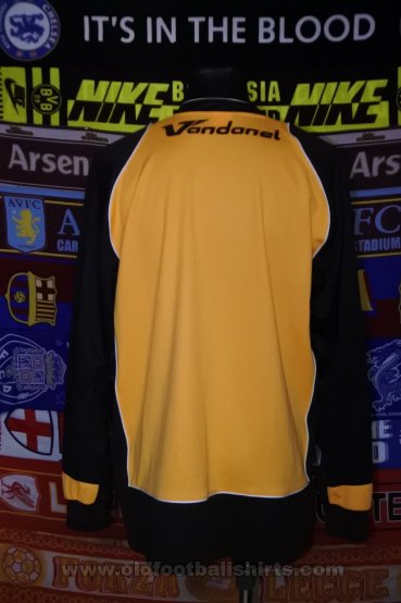 Cambridge United Home football shirt 2008 - 2009