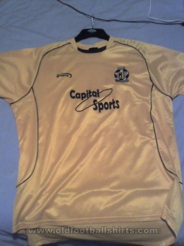 Cambridge United Home football shirt 2003 - 2005