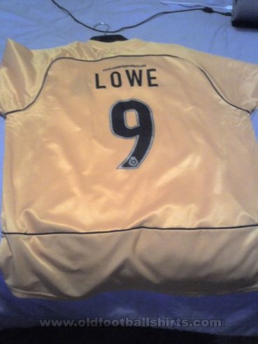 Cambridge United Home football shirt 2003 - 2005