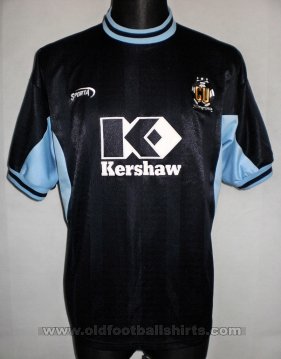 Cambridge United Away football shirt 2003 - 2005