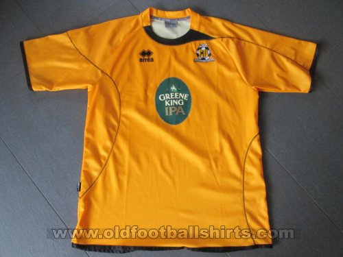 Cambridge United Home football shirt 2011 - 2012