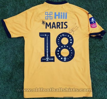 Cambridge United Home football shirt 2018 - 2019