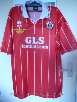 Crawley Town Home football shirt 2004 - 2005