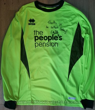 Crawley Town Training/Leisure football shirt 2020 - 2021