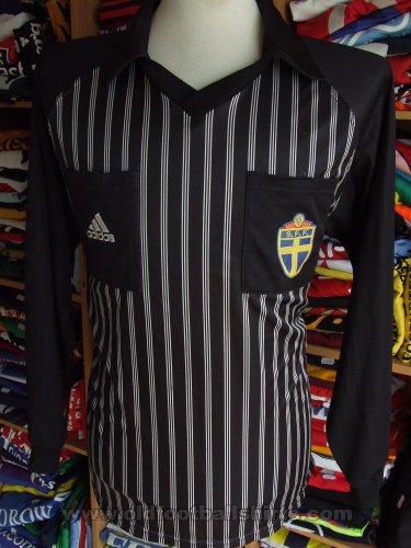 Referees Special football shirt (unknown year)