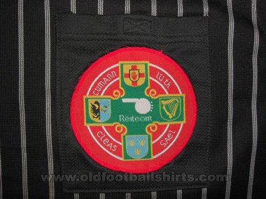 Referees Special football shirt 1999