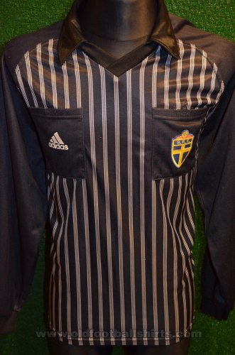 Referees Unknown shirt type (unknown year)