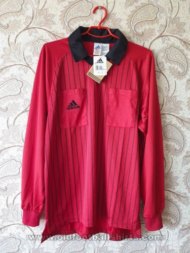 Referees Unknown shirt type 1998 - 1999