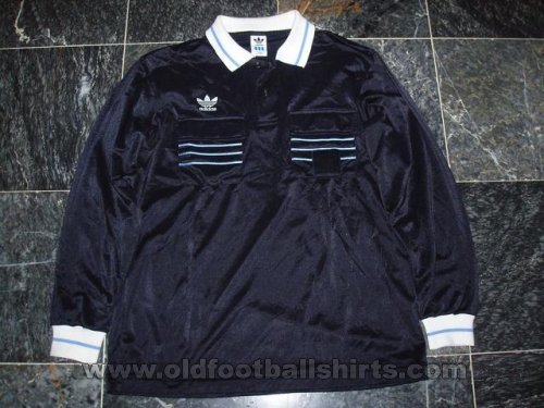 Referees Special football shirt 1990