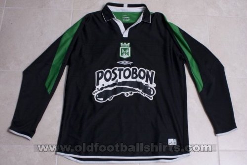 Atlético Nacional Away football shirt 2005 - 2006
