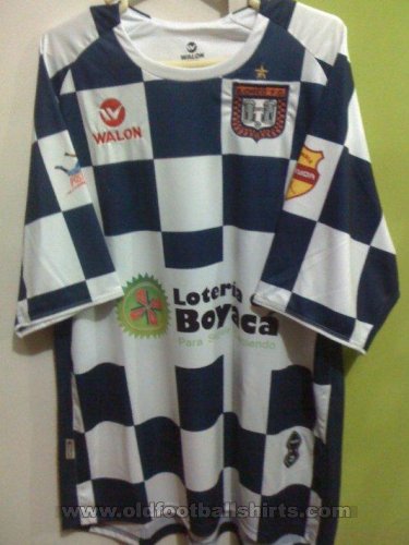 Boyacá Chicó F.C. Away football shirt 2009 - 2012