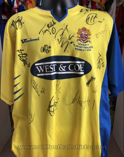 Dagenham & Redbridge Special football shirt 2010
