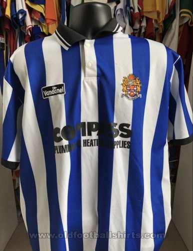 Dagenham & Redbridge Away football shirt 1999 - 2001