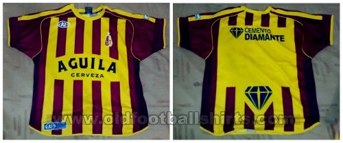 Deportes Tolima Home football shirt 2005