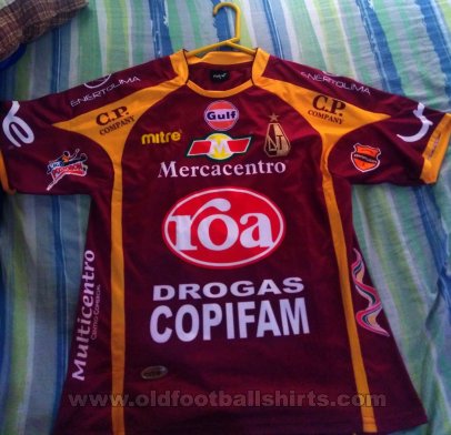 Deportes Tolima Home football shirt 2011
